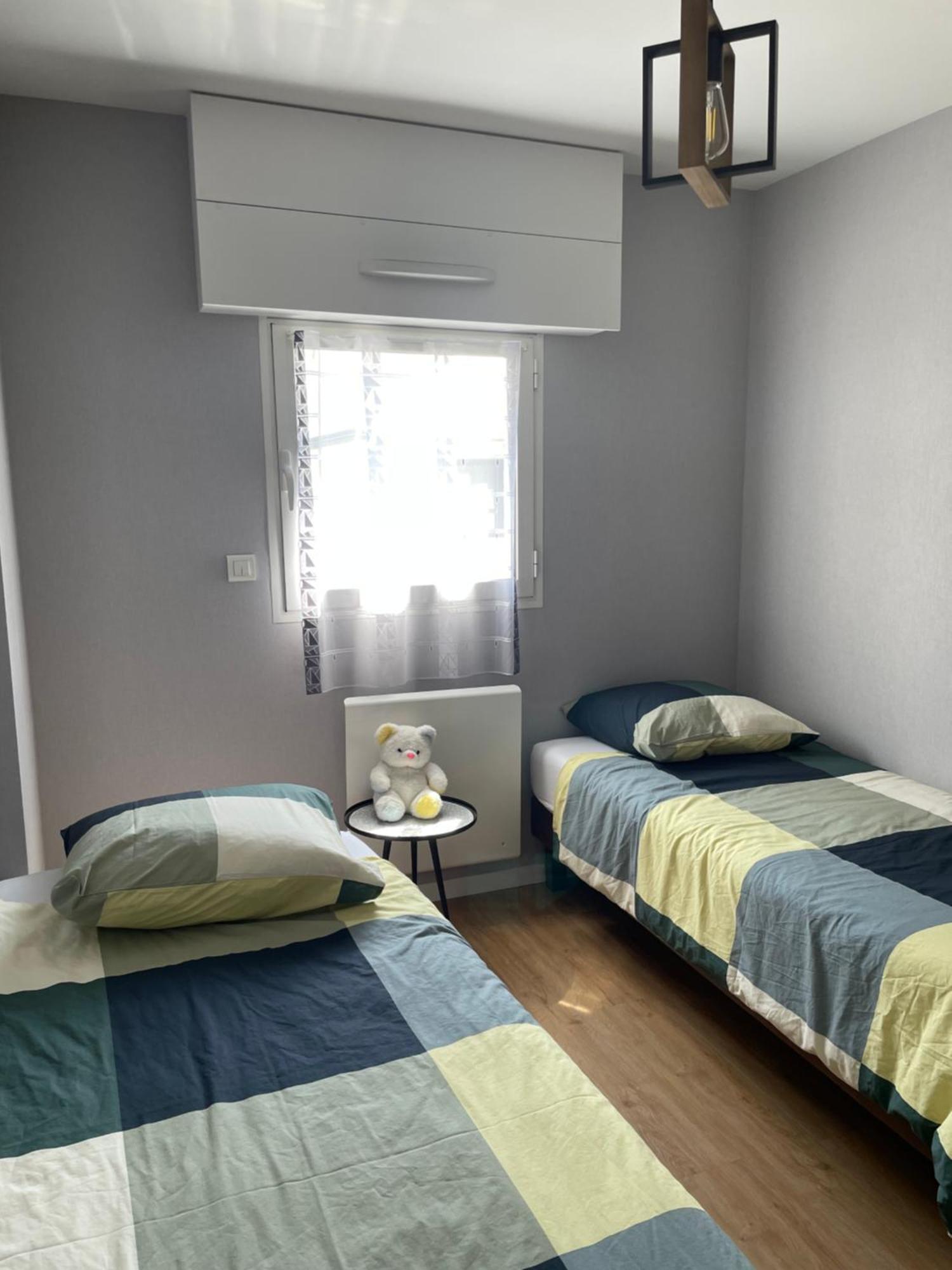 Appart Spacieux 6 Pers Proche Centre Ville Et Gare Laval - Parking Prive Securise Dış mekan fotoğraf
